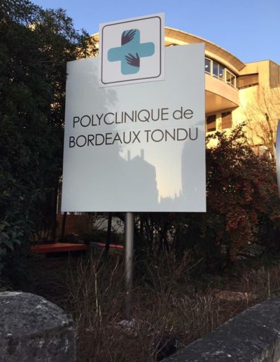 Logo de la Polyclinique de Bordeaux Tondu par l'agence C'est d'Ici communication santé à Bordeaux