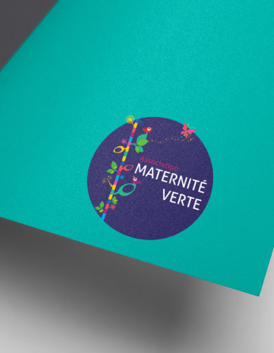 Logo de la maternité verte réalisé par l'agence de communication c'est d'ici spécialisée en santé et bien-être